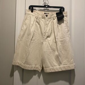NWT Banana Republic Cotton High Rise Denim Bermuda Shorts Pockets & Pleats SZ 30